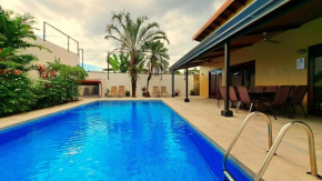 Casa Gris in Jaco